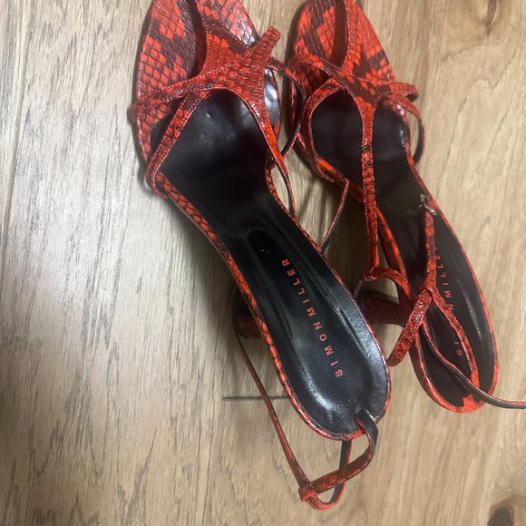 Simon Miller T-Strap Red Pumps - Picture 2 of 7